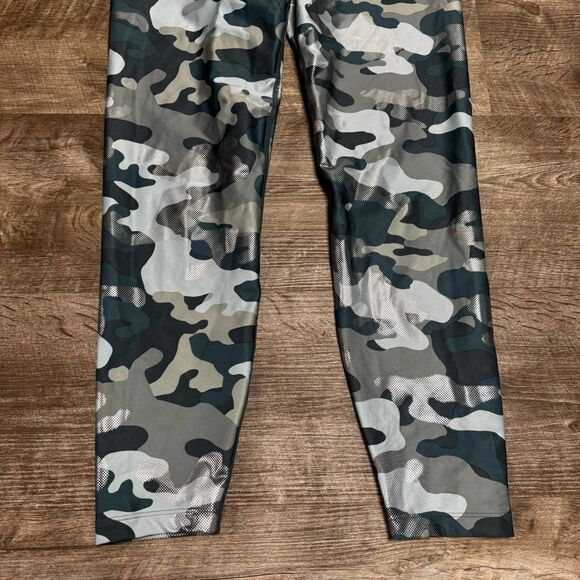 Carbon Camo Print High Waist Leggings Size Medium - Picture 2 of 8